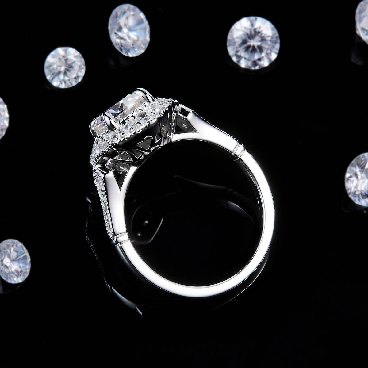轻奢方包圆钻女戒S925银镀白金定制选款主石莫桑钻1.5ct/副石高碳钻