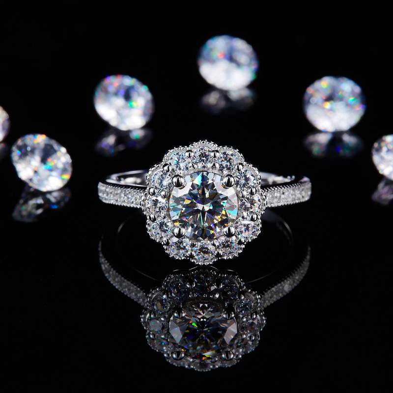 Affordable Luxury太阳花Women's RingS925银镀白金定制选款主石Moissanite1.0ct/副石高碳钻