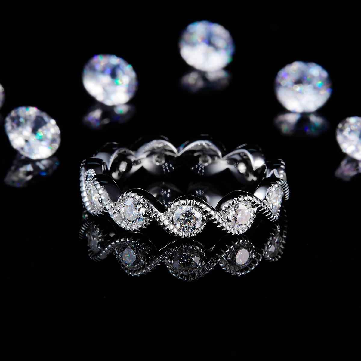 Twisted Arm Ring Women's Ring S925 Silver Plated Platinum Customized Selection Side Stone Moissanite 1.1ct