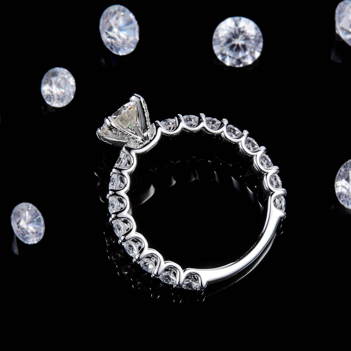 Full Diamond Four Claw Women's Ring S925 Silver Plated Platinum Customized Selection Main Stone Moissanite 1.0ct/Side Stone Cubic Zirconia