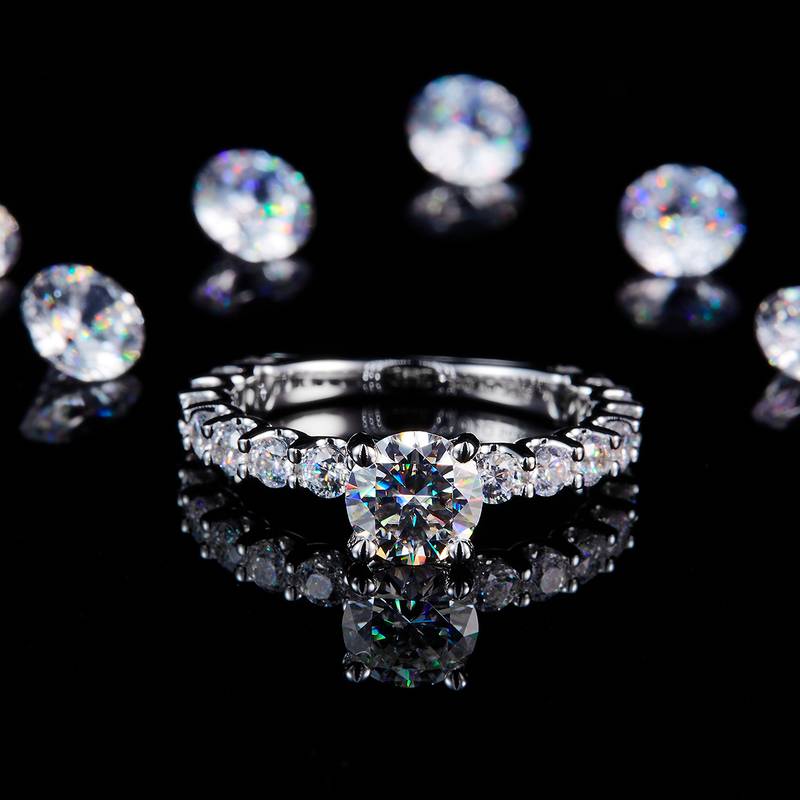 满钻四爪Women's RingS925银镀白金定制选款主石Moissanite1.0ct/副石高碳钻