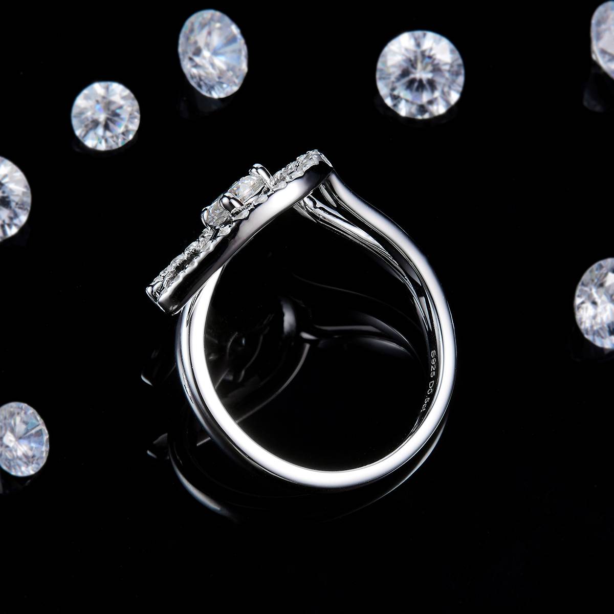 C形女戒S925银镀白金定制选款主石莫桑钻0.5ct/副石高碳钻