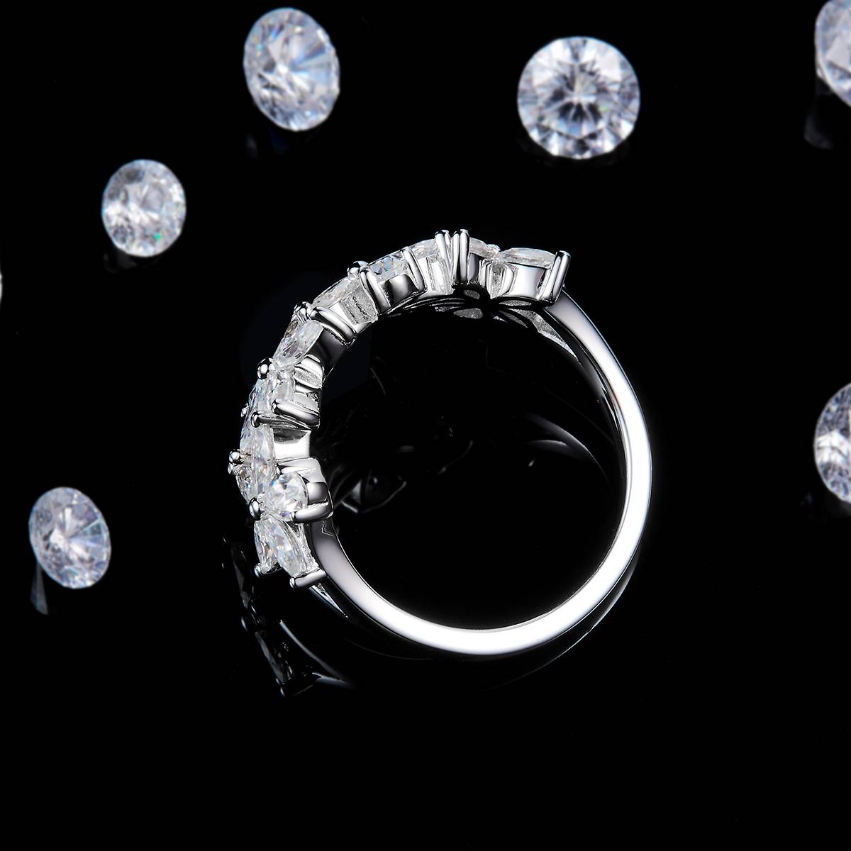 异形钻花瓣排戒S925银镀白金定制选款副石莫桑钻2.4ct