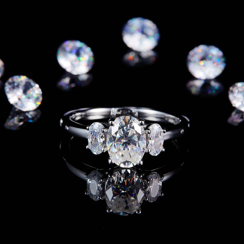 光臂三石款蛋形女戒S925银镀白金定制选款主石莫桑钻1.5ct/副石高碳钻