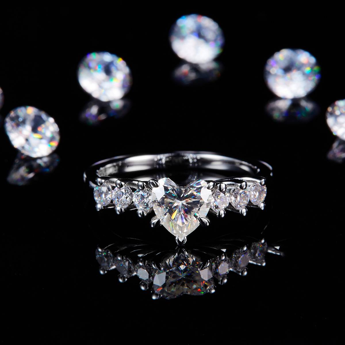 心形钻女戒S925银镀白金定制选款主石莫桑钻1.0ct/副石高碳钻