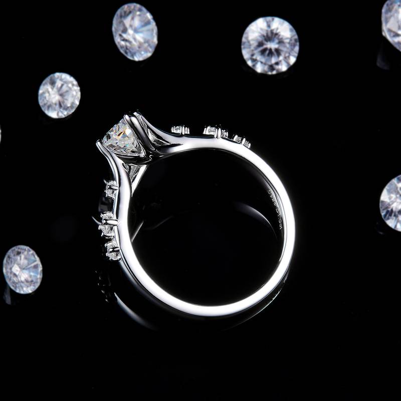 蛋形Women's RingS925银镀白金定制选款主石Moissanite1.0ct/副石高碳钻