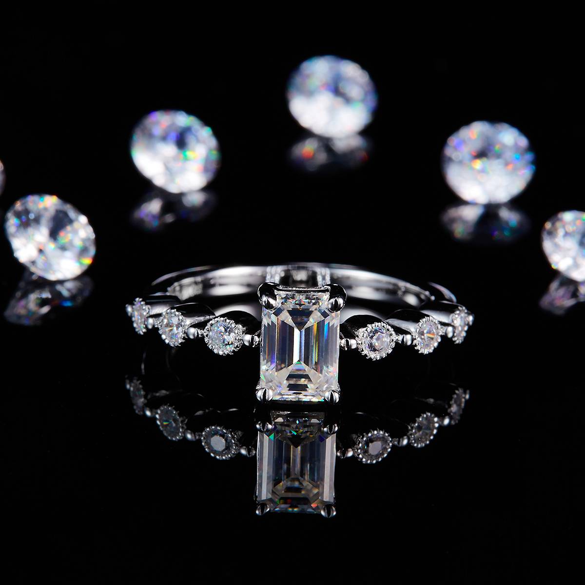 Small Diamond Women's Ring S925 Silver Plated Platinum Customized Selection Main Stone Moissanite 1.0ct/Side Stone Cubic Zirconia