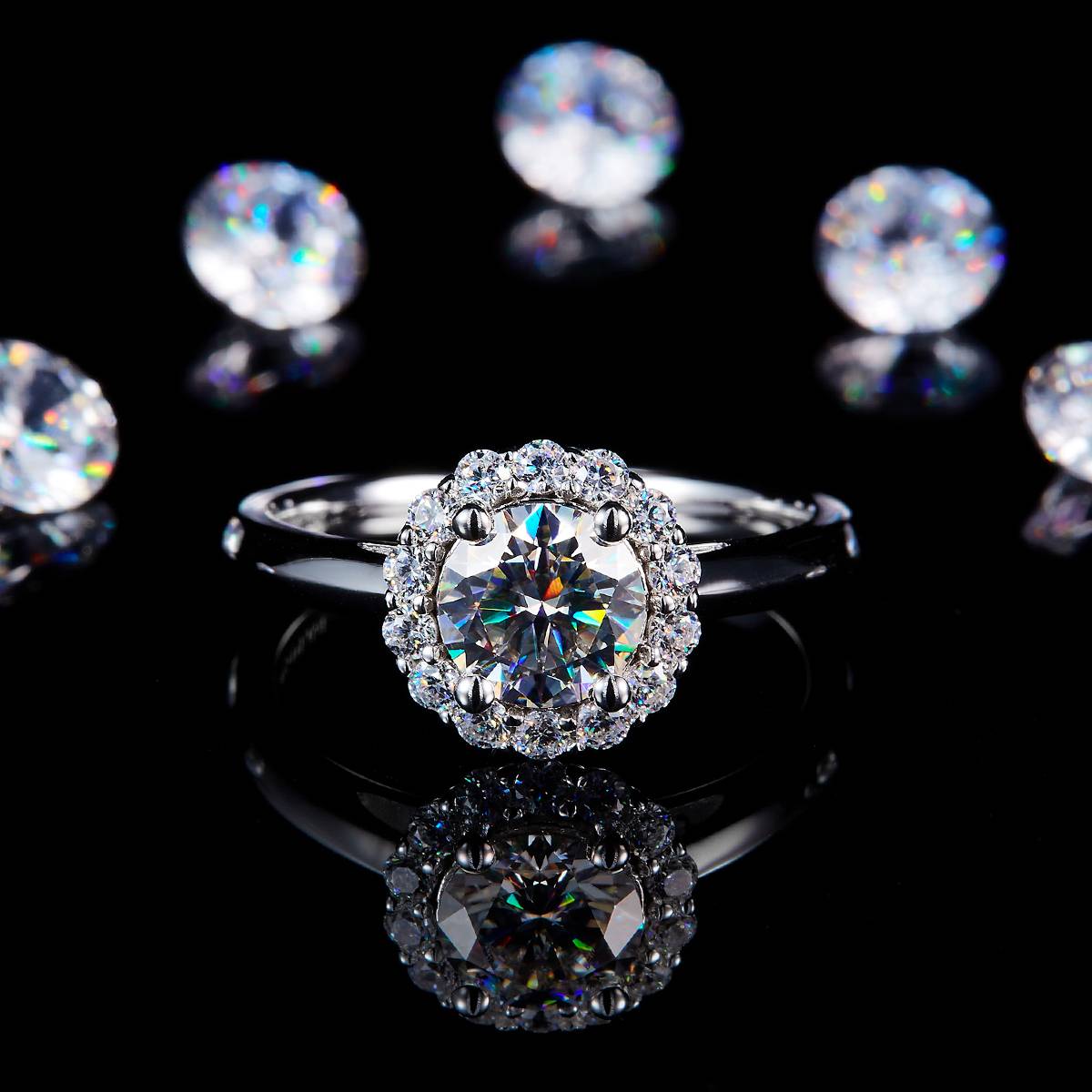 光臂圆包女戒S925银镀白金定制选款主石莫桑钻1.0ct/副石高碳钻