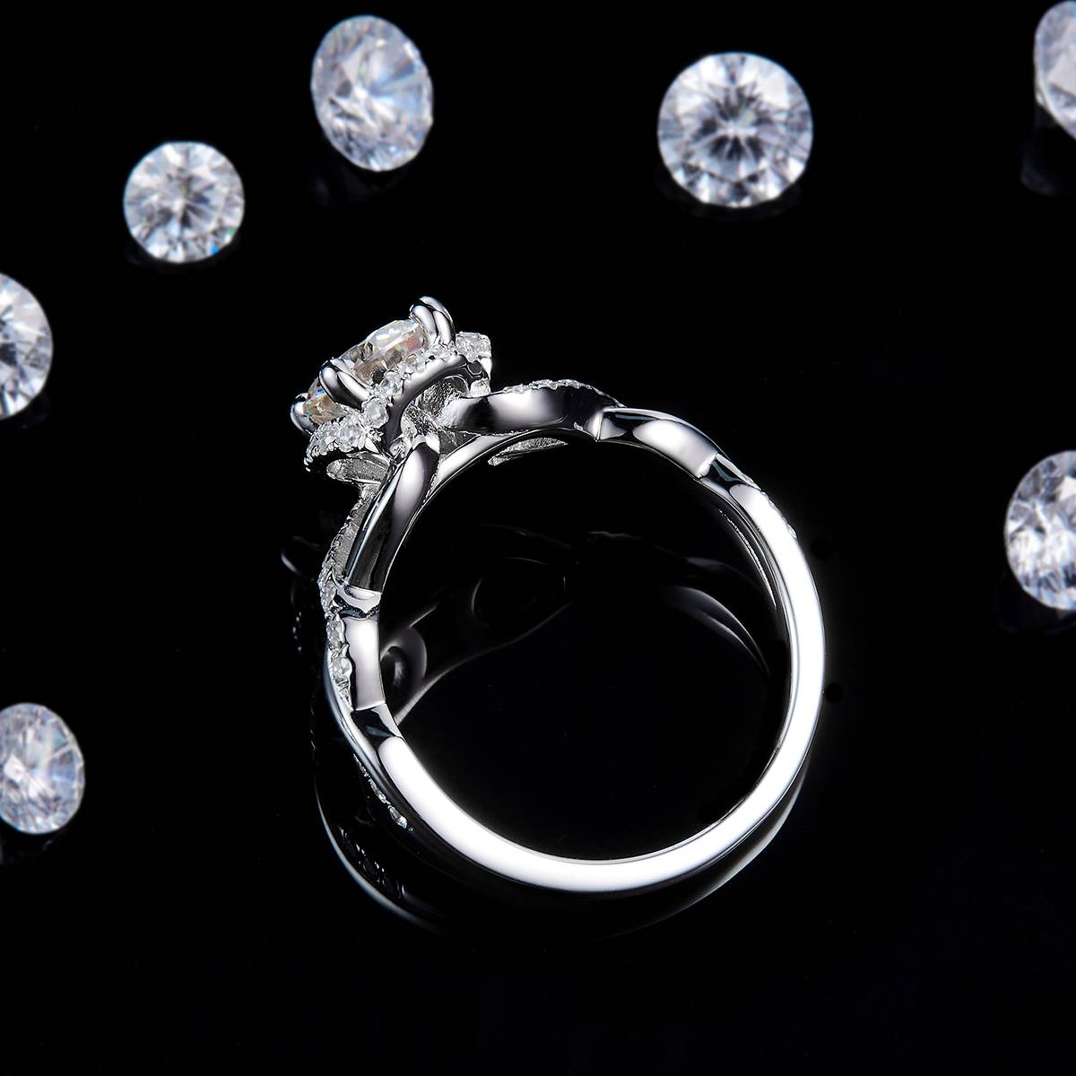 扭臂圆包女戒S925银镀白金定制选款主石莫桑钻1.0ct/副石高碳钻