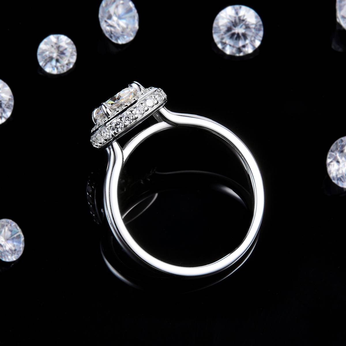 光臂方包女戒S925银镀白金定制选款主石莫桑钻1.0ct/副石高碳钻