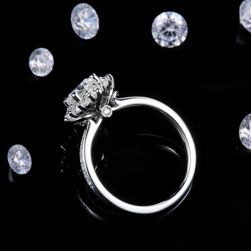 Affordable Luxury满钻Women's RingS925银镀白金定制选款主石Moissanite1.0ct/副石高碳钻