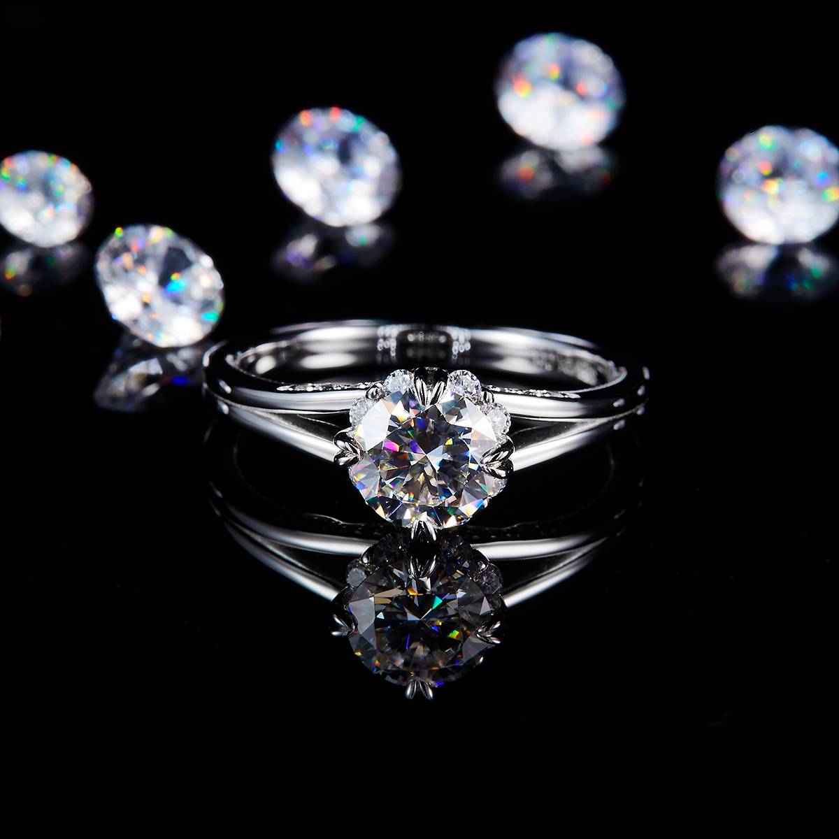 Y-shaped Love Claw Women's Ring S925 Silver Plated Platinum Customized Selection Main Stone Moissanite 1.0ct/Side Stone Cubic Zirconia
