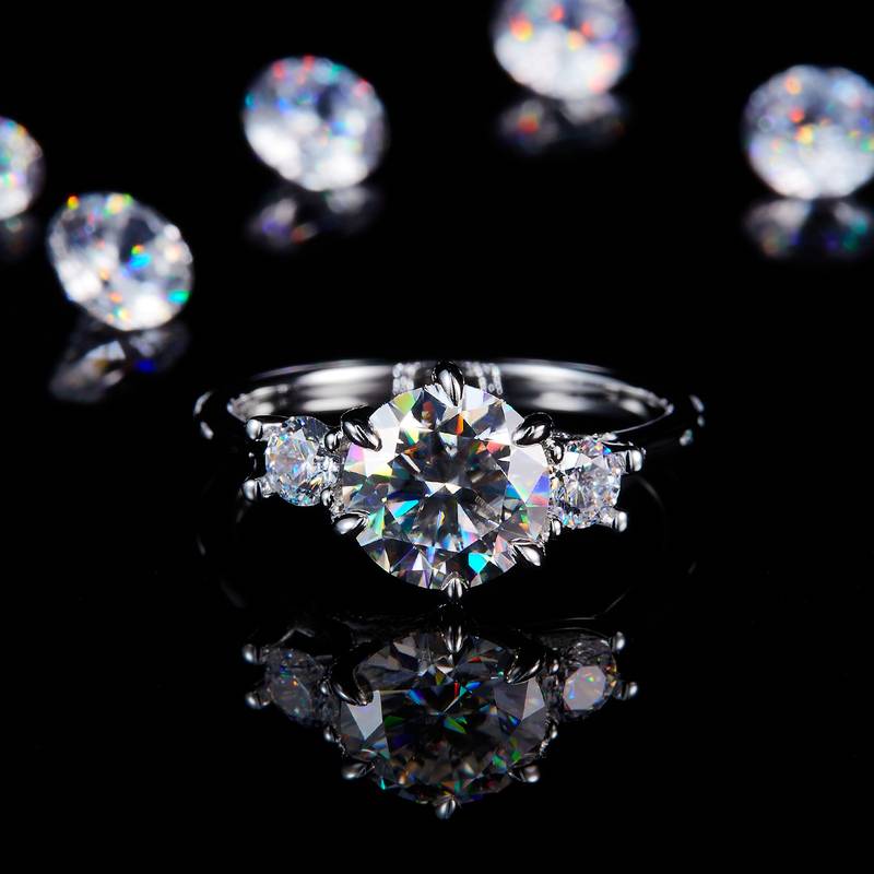 三石款Women's RingS925银镀白金定制选款主石Moissanite2.0ct/副石高碳钻