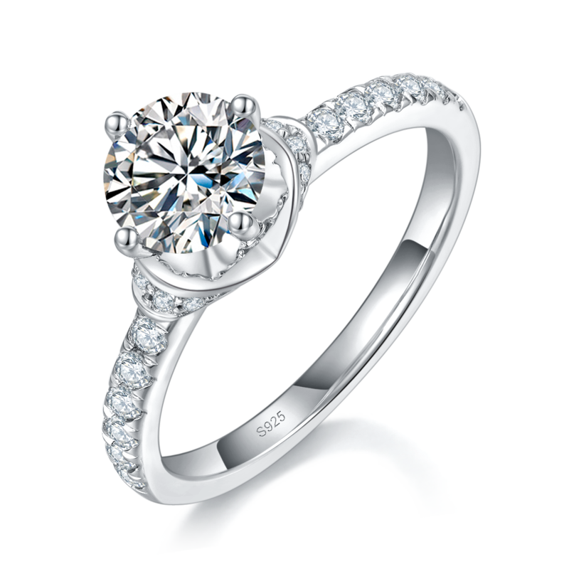 轻奢四爪女戒S925银镀白金定制选款主石莫桑钻1.0ct/副石高碳钻