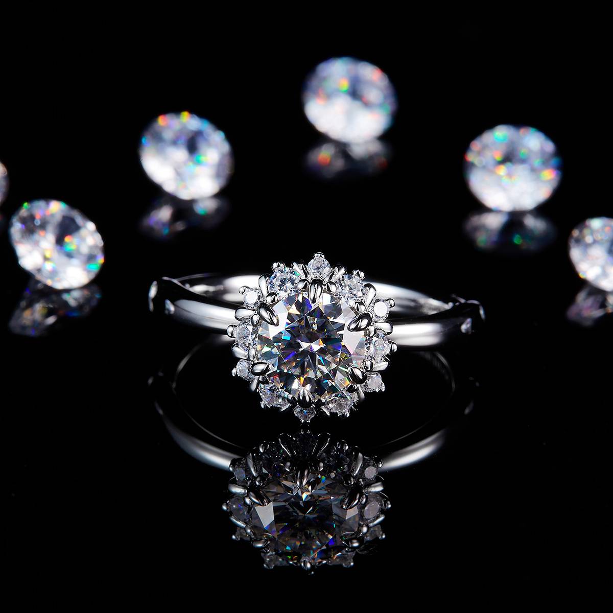 星辰花女戒S925银镀白金定制选款主石莫桑钻1.0ct/副石高碳钻