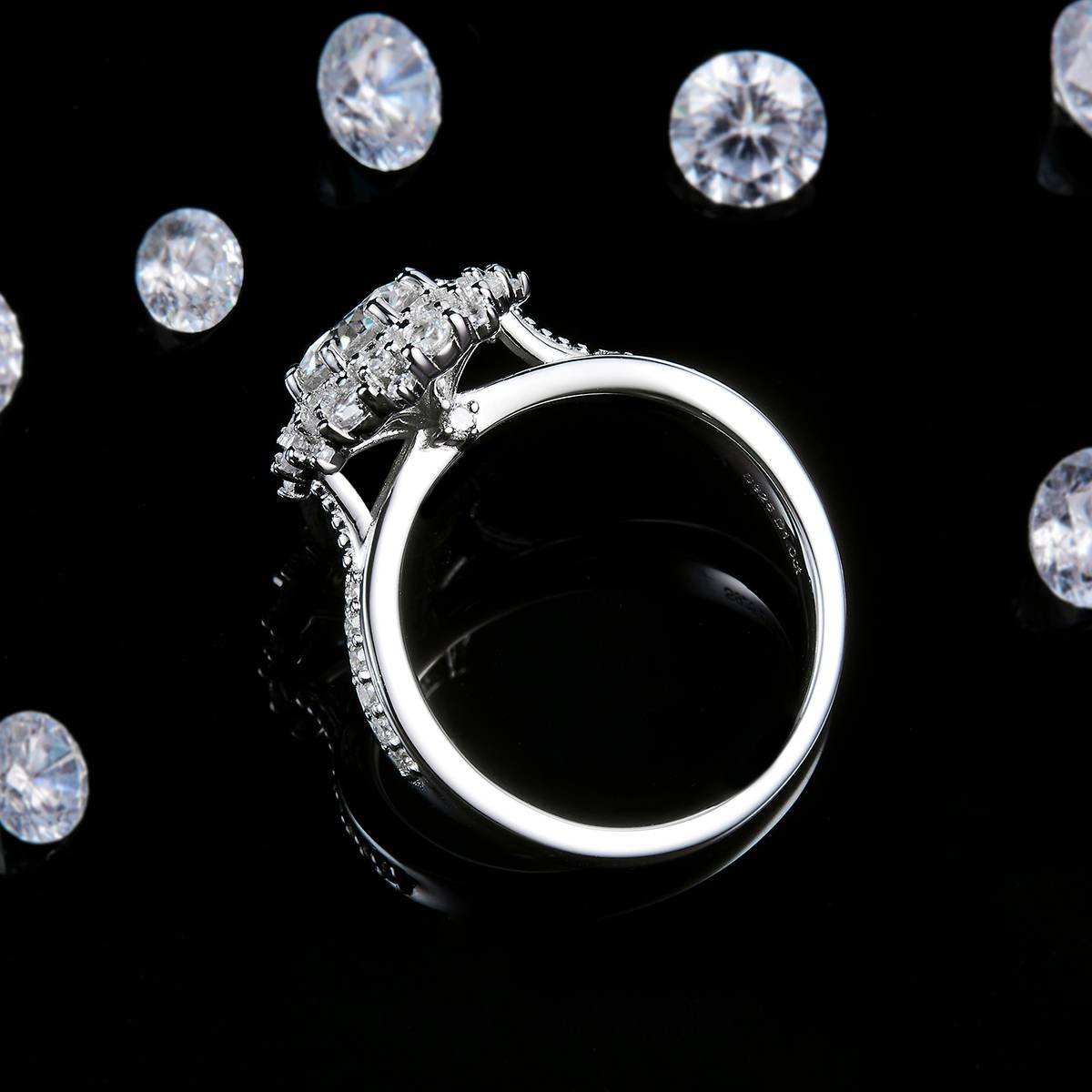 轻奢太阳花女戒S925银镀白金定制选款主石莫桑钻1.0ct/副石高碳钻