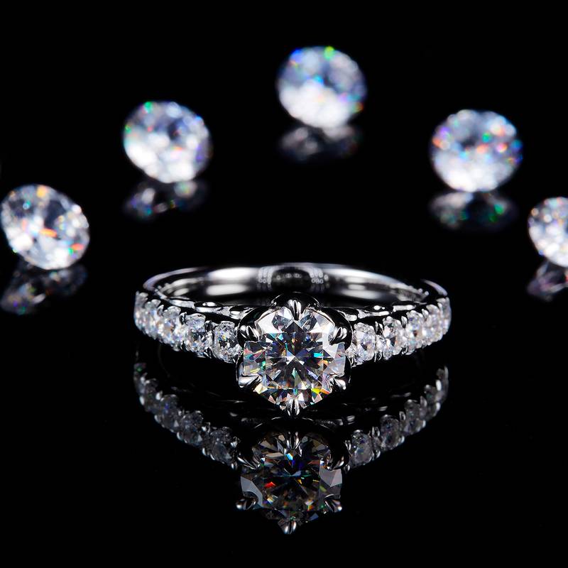 花瓣六爪Women's RingS925银镀白金定制选款主石Moissanite1.0ct/副石高碳钻