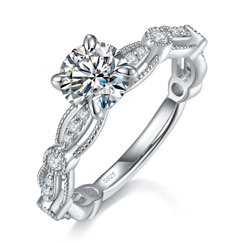 轻奢四爪女戒S925银镀白金定制选款主石莫桑钻1.0ct/副石高碳钻