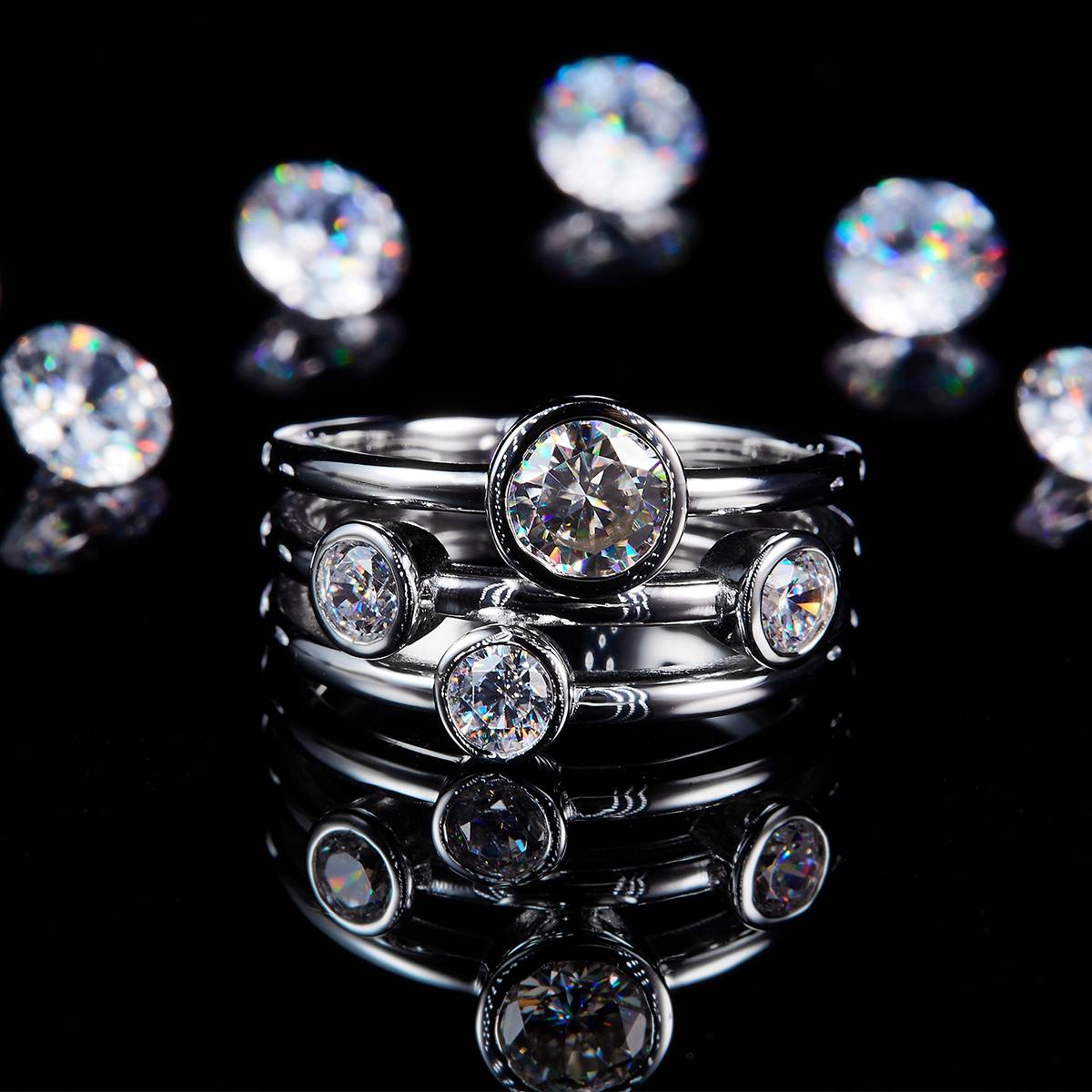 水泡女戒S925银镀白金定制选款主石莫桑钻0.6ct/副石高碳钻