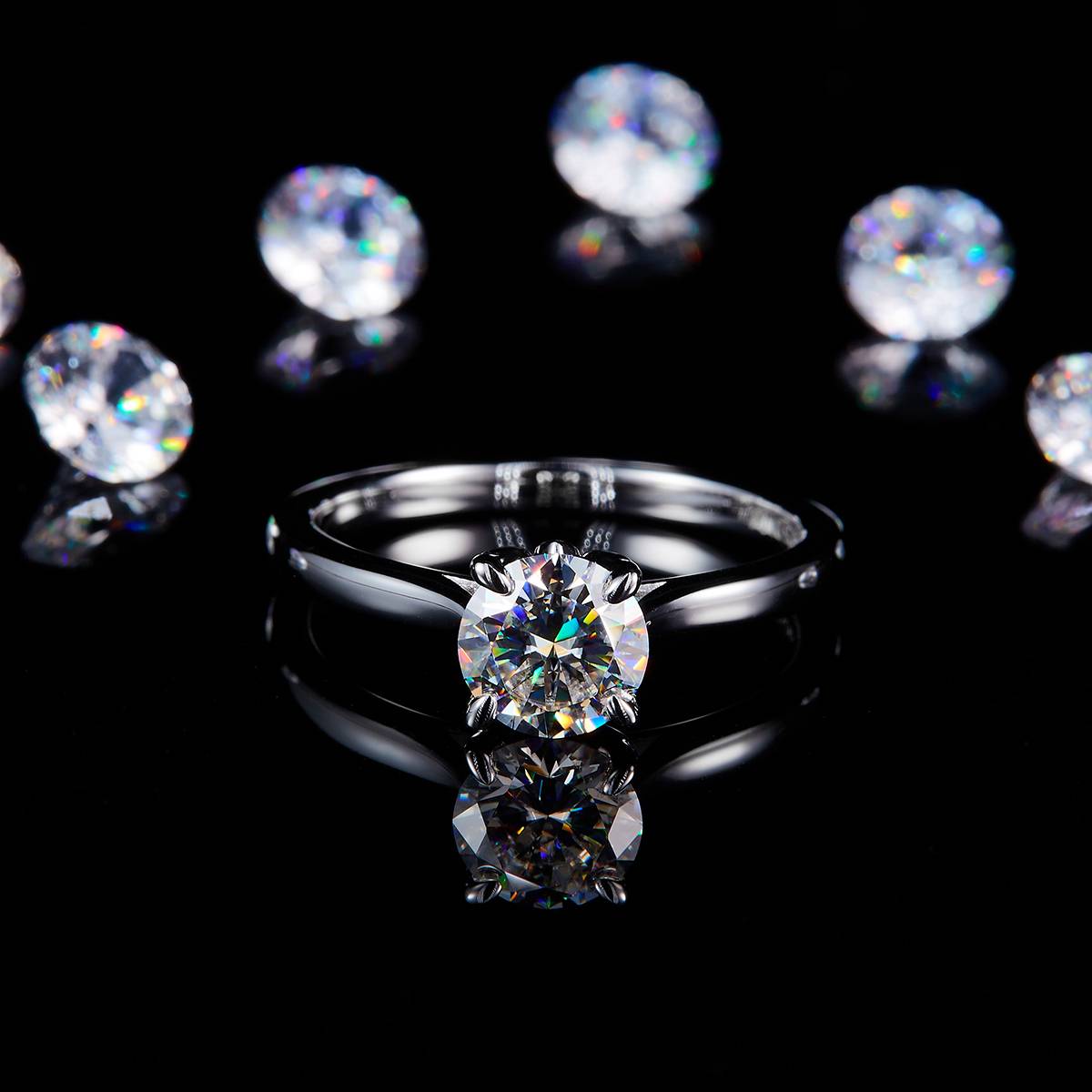 Light Arm Petal Four Claw Women's Ring S925 Silver Plated Platinum Customized Selection Main Stone Moissanite 1.0ct