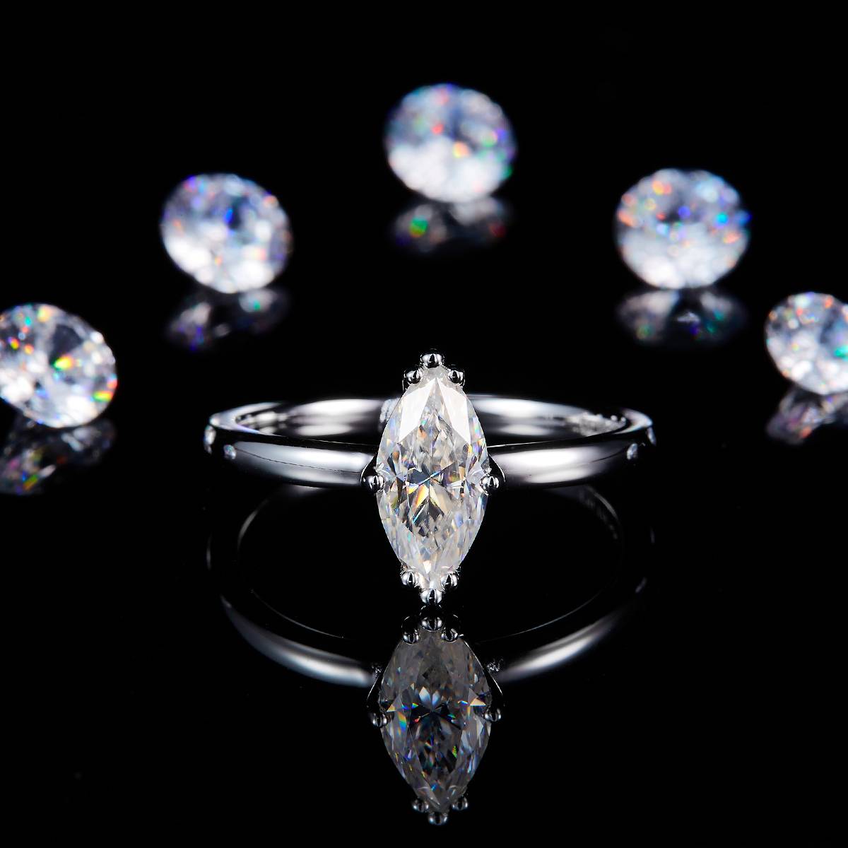 Marquis Diamond Women's Ring S925 Silver Plated Platinum Customized Selection Main Stone Moissanite 1.0ct