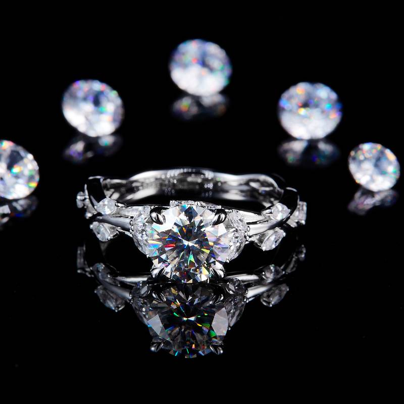 马眼藤蔓钻戒S925银镀白金定制选款主石Moissanite1.5ct/副石高碳钻