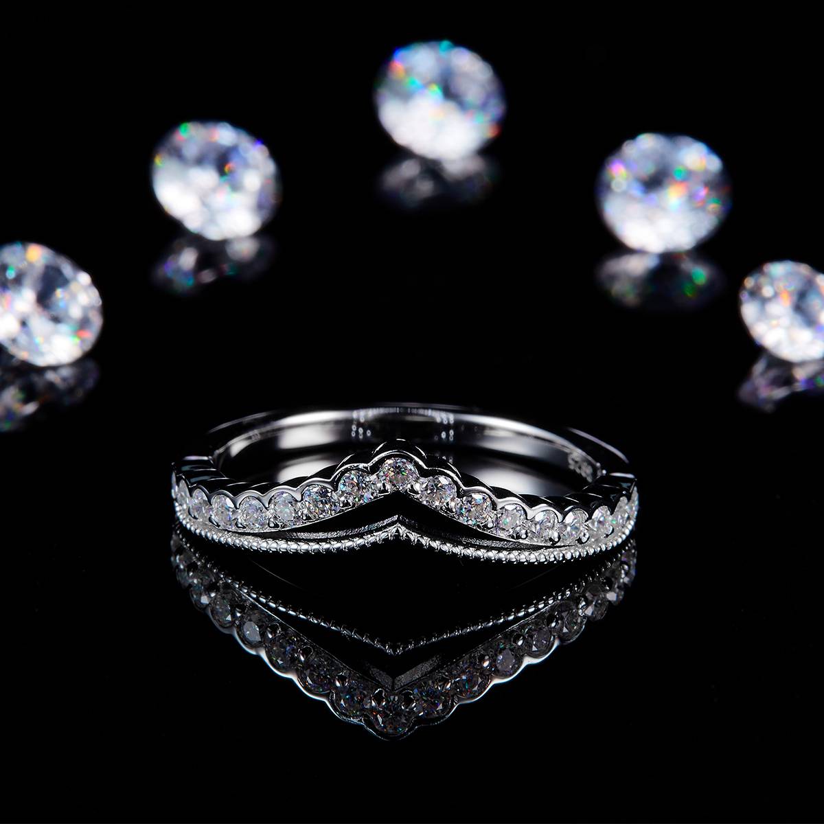 V形双排排戒S925银镀白金定制选款副石莫桑钻0.34ct