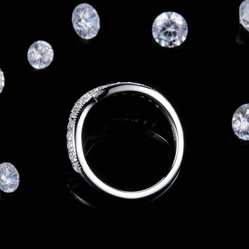 V形双排排戒S925银镀白金定制选款副石莫桑钻0.34ct