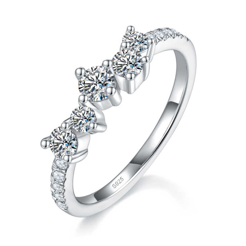 时尚风排戒S925银镀白金定制选款副石莫桑钻0.64ct