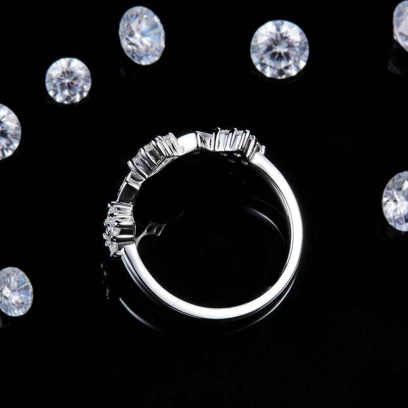 Fashion款排戒S925银镀白金定制选款副石Moissanite0.39ct