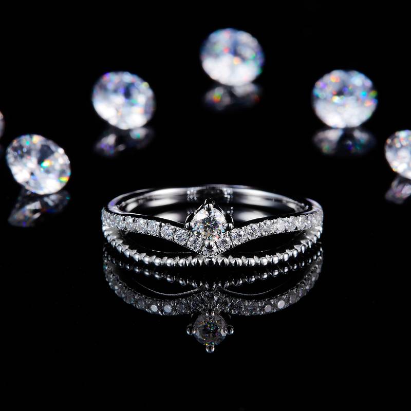V形双臂排戒S925银镀白金定制选款副石Moissanite0.33ct