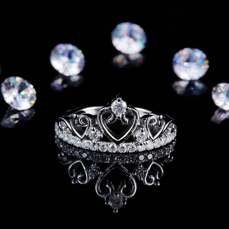 皇冠排戒S925银镀白金定制选款副石莫桑钻0.42ct