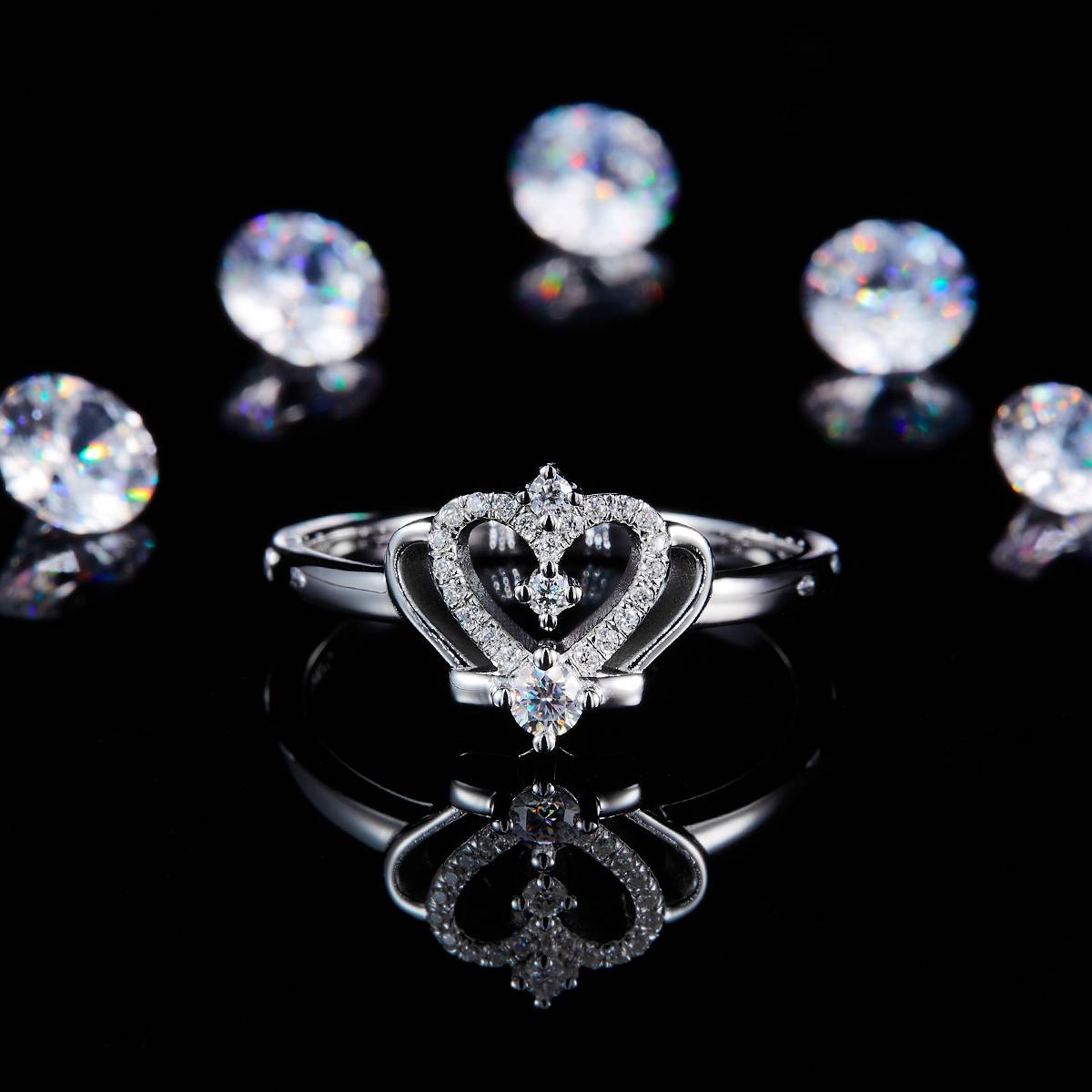 光臂皇冠排戒S925银镀白金定制选款副石莫桑钻0.153ct