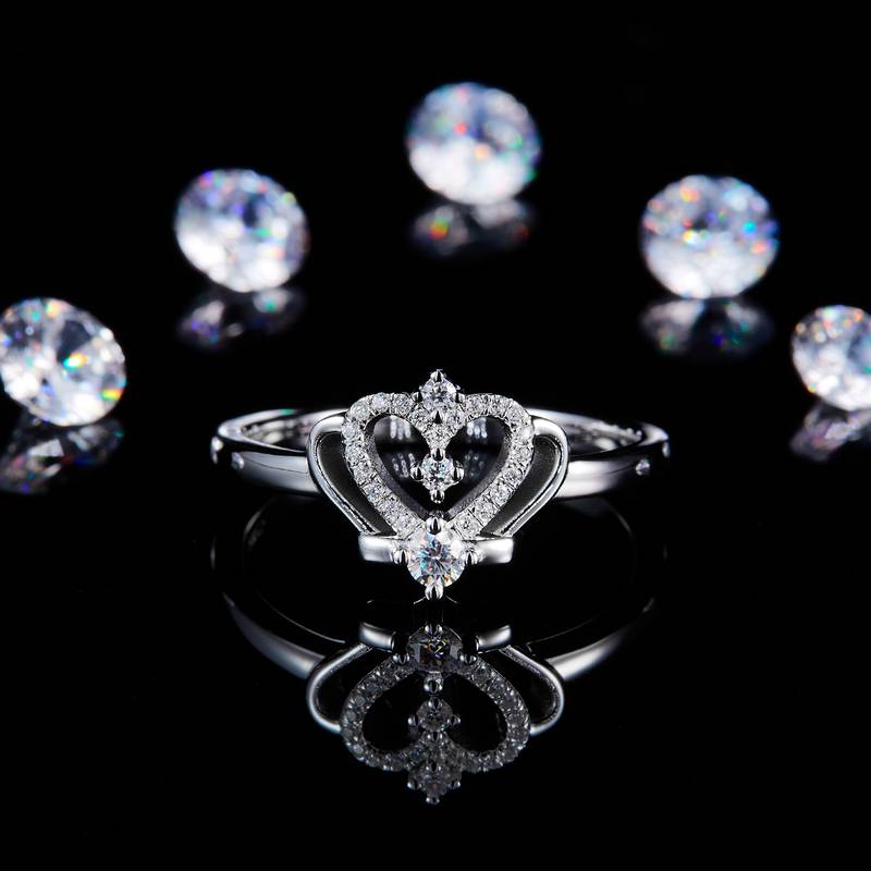 光臂皇冠排戒S925银镀白金定制选款副石Moissanite0.153ct