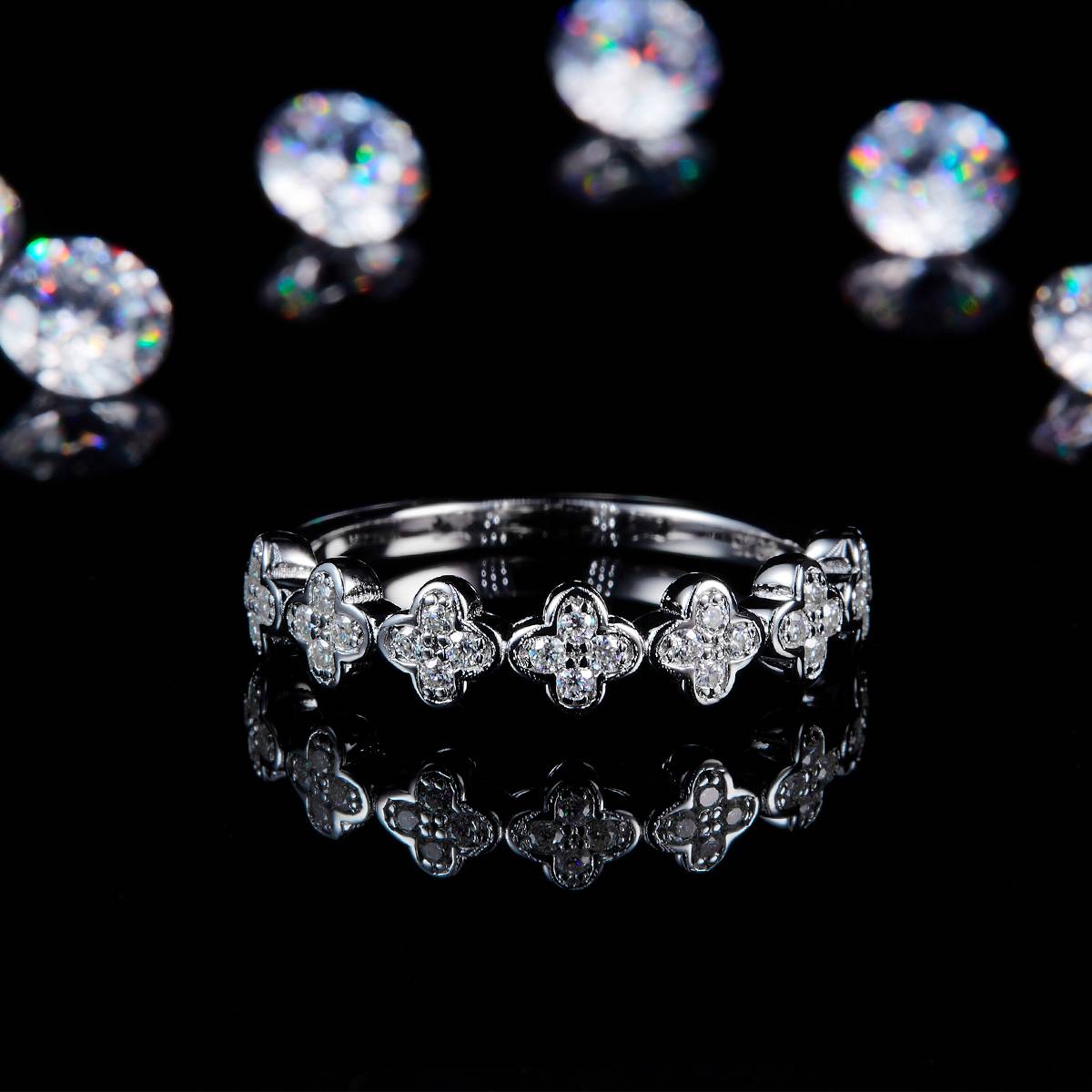 四叶草排戒S925银镀白金定制选款副石莫桑钻0.23ct