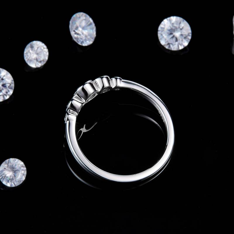 水泡排戒S925银镀白金定制选款副石莫桑钻0.37ct