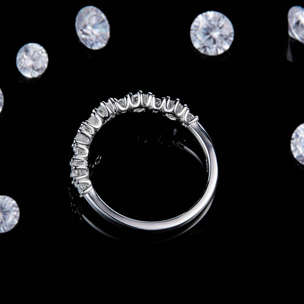 Small Diamond Exquisite Ring S925 Silver Plated Platinum Customized Selection Side Stone Moissanite 0.53ct