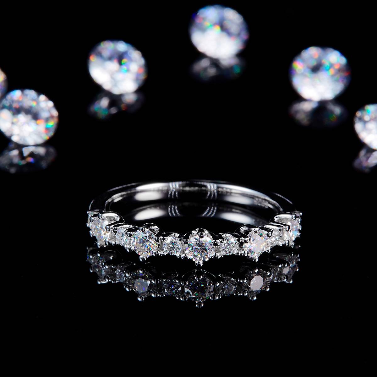 Small Diamond Exquisite Ring S925 Silver Plated Platinum Customized Selection Side Stone Moissanite 0.53ct