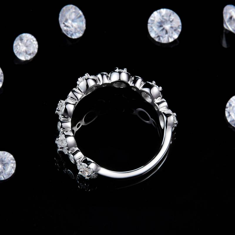 轻奢半圈碎钻排戒S925银镀白金定制选款副石莫桑钻0.64ct