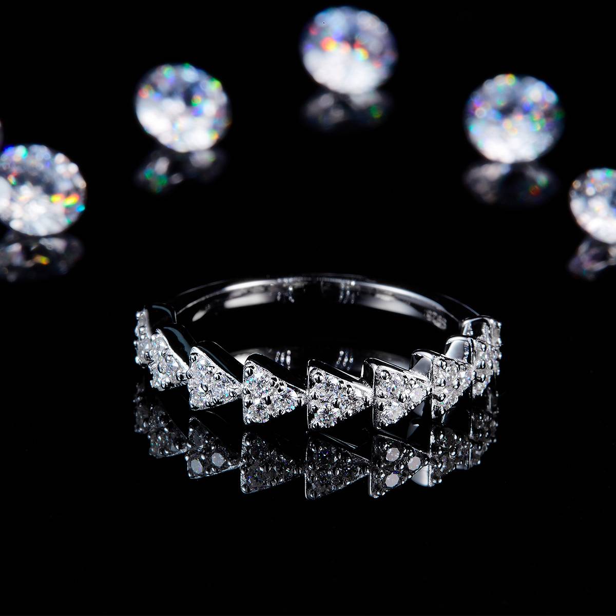 Simplified Triangle Ring S925 Silver Plated Platinum Customized Selection Side Stone Moissanite 0.41ct