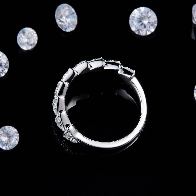 简约三角排戒S925银镀白金定制选款副石Moissanite0.41ct