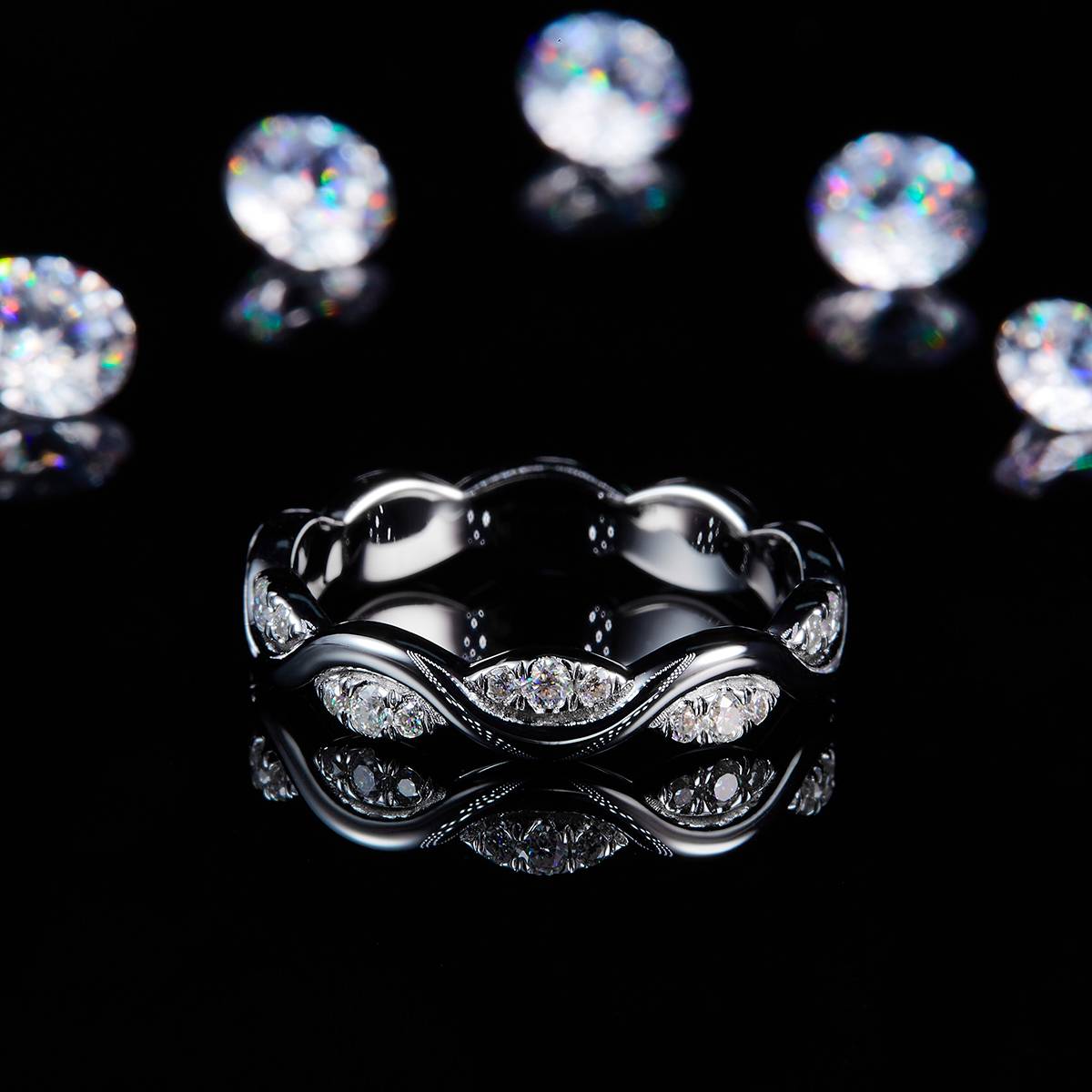 星河环绕女戒排戒S925银镀白金定制选款副石莫桑钻0.18ct