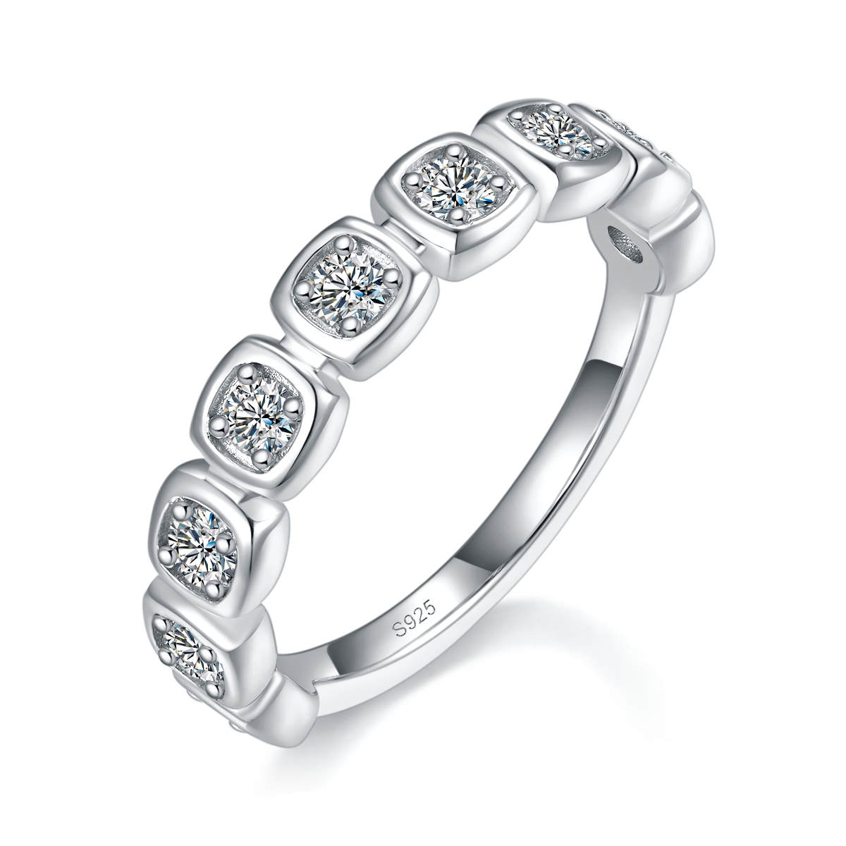 2.4mm Round Diamond Set with S925 Silver Plated Platinum Customized Selection Side Stone Moissanite 0.45ct