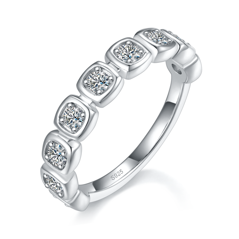 2.4mm圆钻包镶排戒S925银镀白金定制选款副石Moissanite0.45ct