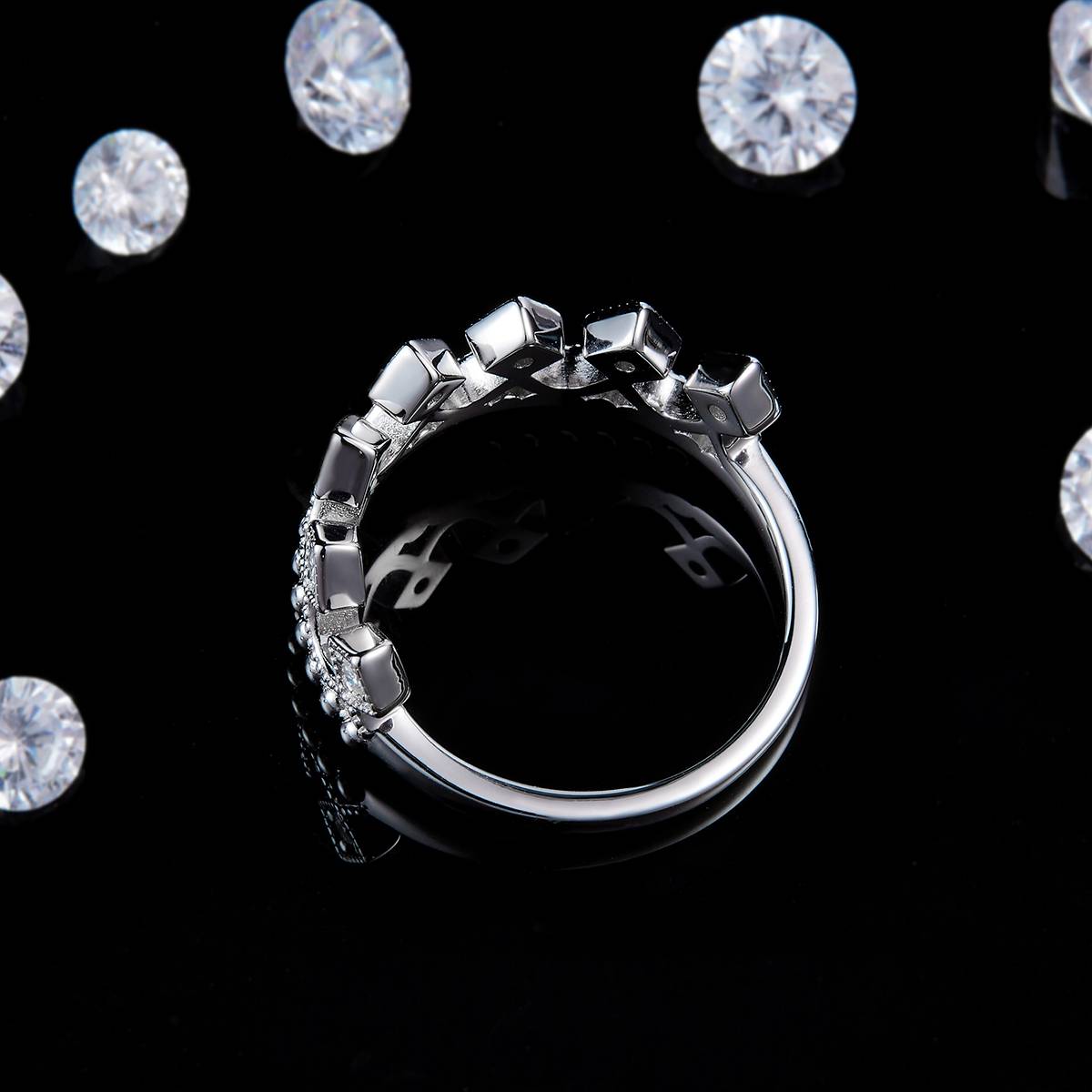 公主皇冠女戒排戒S925银镀白金定制选款副石莫桑钻0.14ct