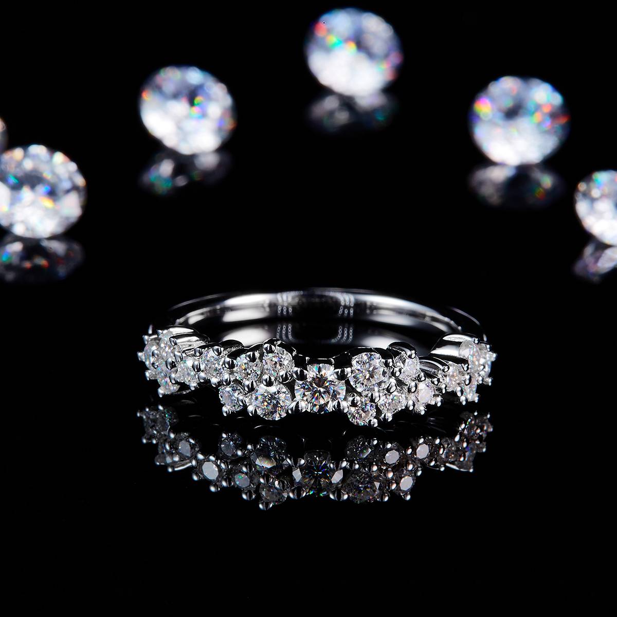 Irregular Broken Diamond Ring S925 Silver Plated Platinum Customized Selection Side Stone Moissanite 0.561ct