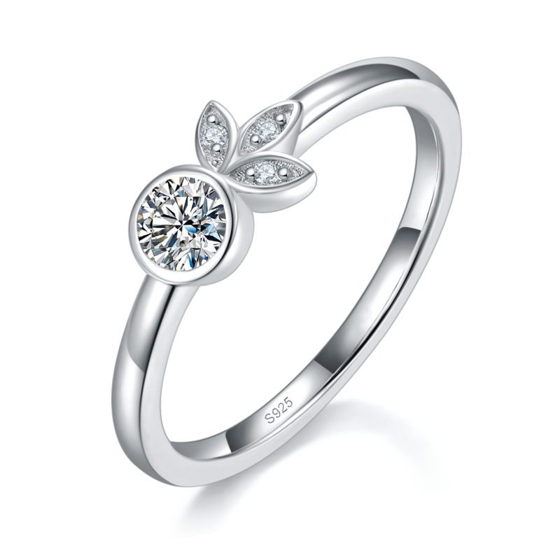 三叶草设计排戒S925银镀白金定制选款主石莫桑钻0.3ct/副石高碳钻