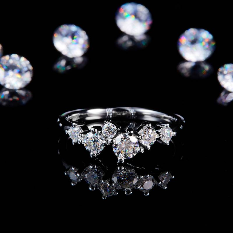 Affordable Luxury高级星河Women's Ring排戒S925银镀白金定制选款副石Moissanite0.765ct