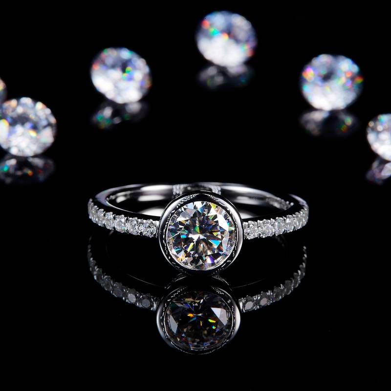 包镶圆钻Women's RingS925银镀白金定制选款主石Moissanite1.0ct/副石高碳钻