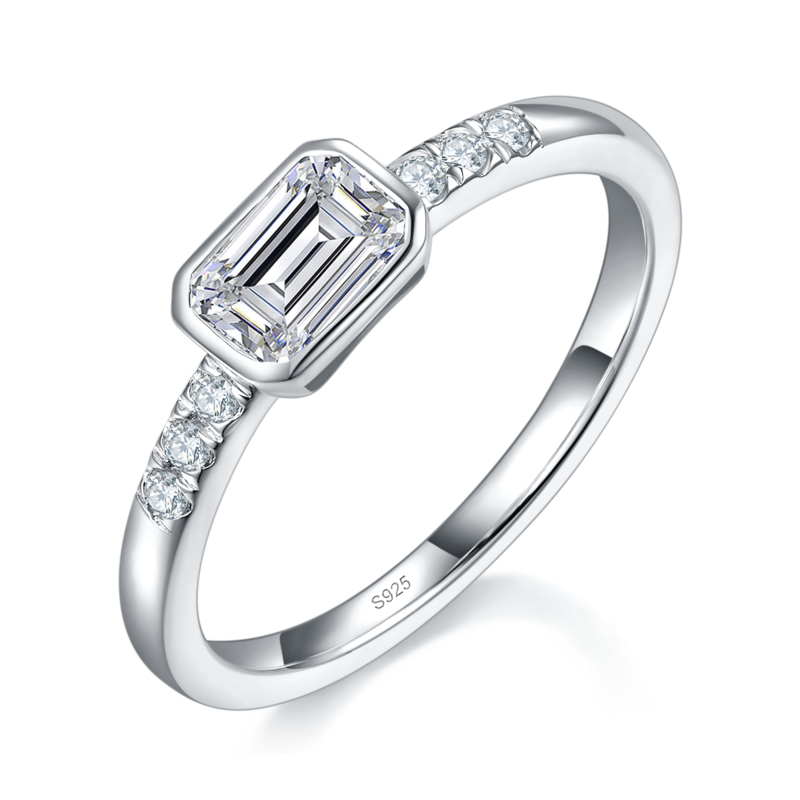 祖母绿切包镶女戒S925银镀白金定制选款主石莫桑钻0.5ct/副石高碳钻